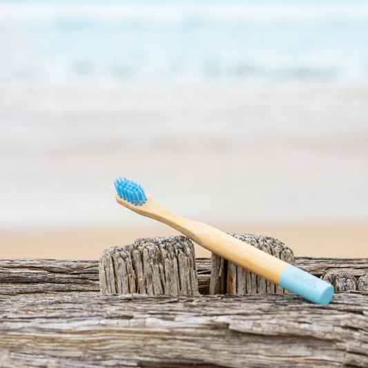 10 Things I Hate About Plastic (A Love-Hate Rant)